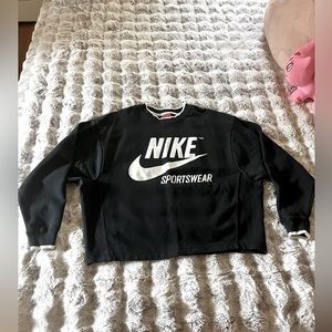 Nike oversized cropped crew neck size small